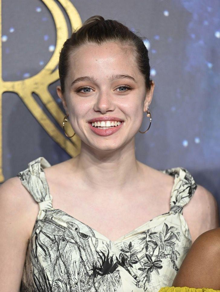 Hija de Angelina Jolie usó vestido de su madre