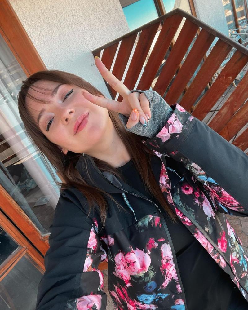 “Nuestra Dua Lipa”: Kel Calderón encanta en traje de baño