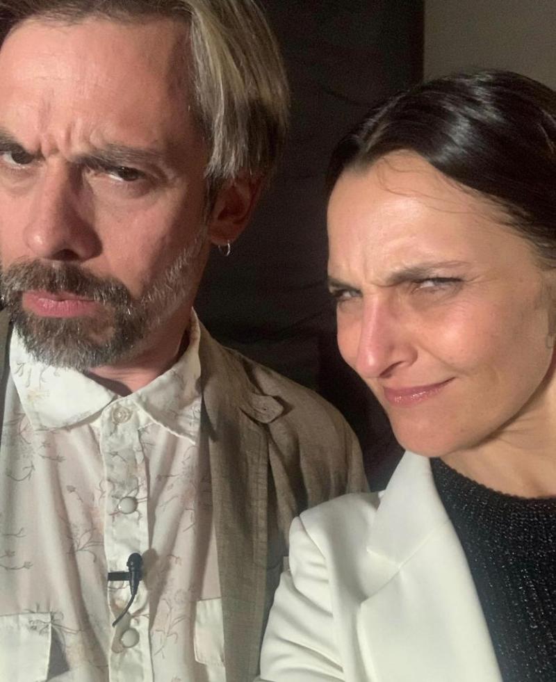 Néstor Cantillana sorprende con llamativo cambio de look