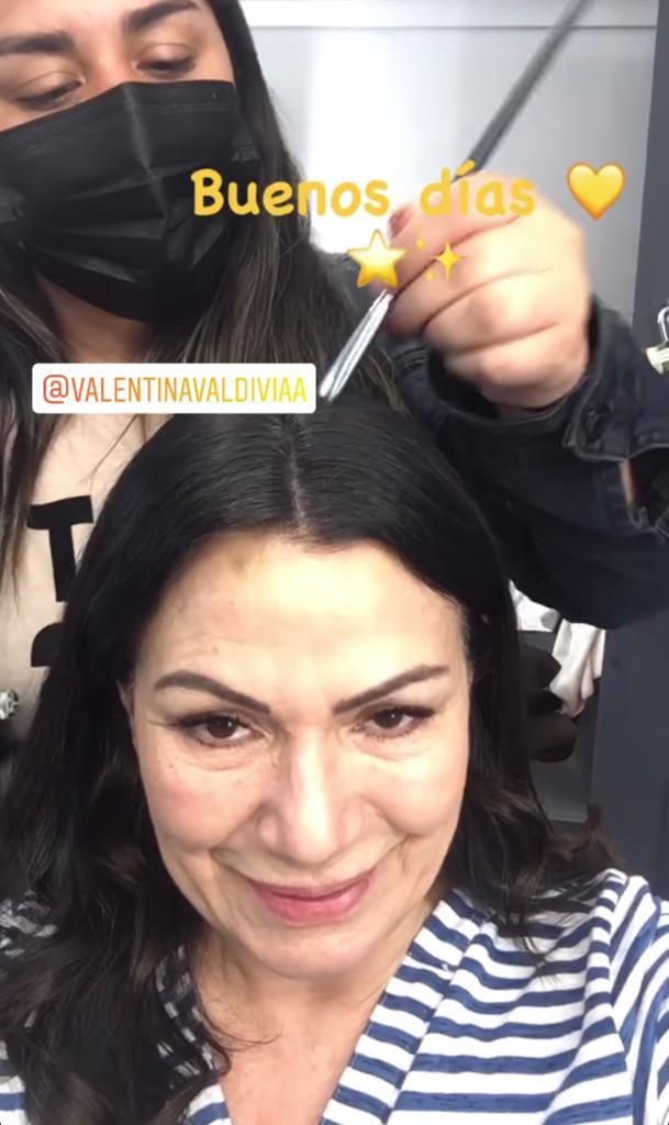 Solange Lackington enseña cómo le tapan las canas en TV