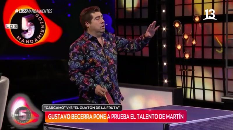 Martín Cárcamo y Gustavo Becerra se enfrentaron en duelo de ping pong