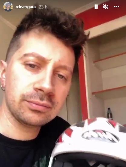 Adiós pelo largo: Ricardo Vergara sorprende con nuevo look