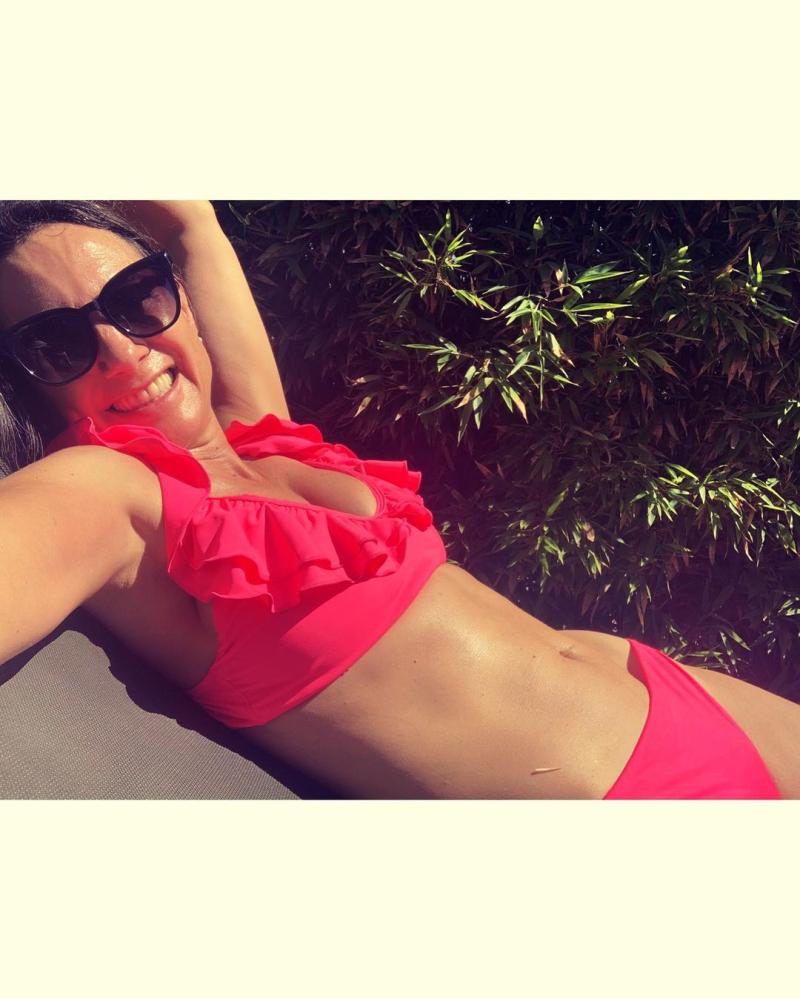 Blanca Lewin enfrenta el calor con osado bikinazo