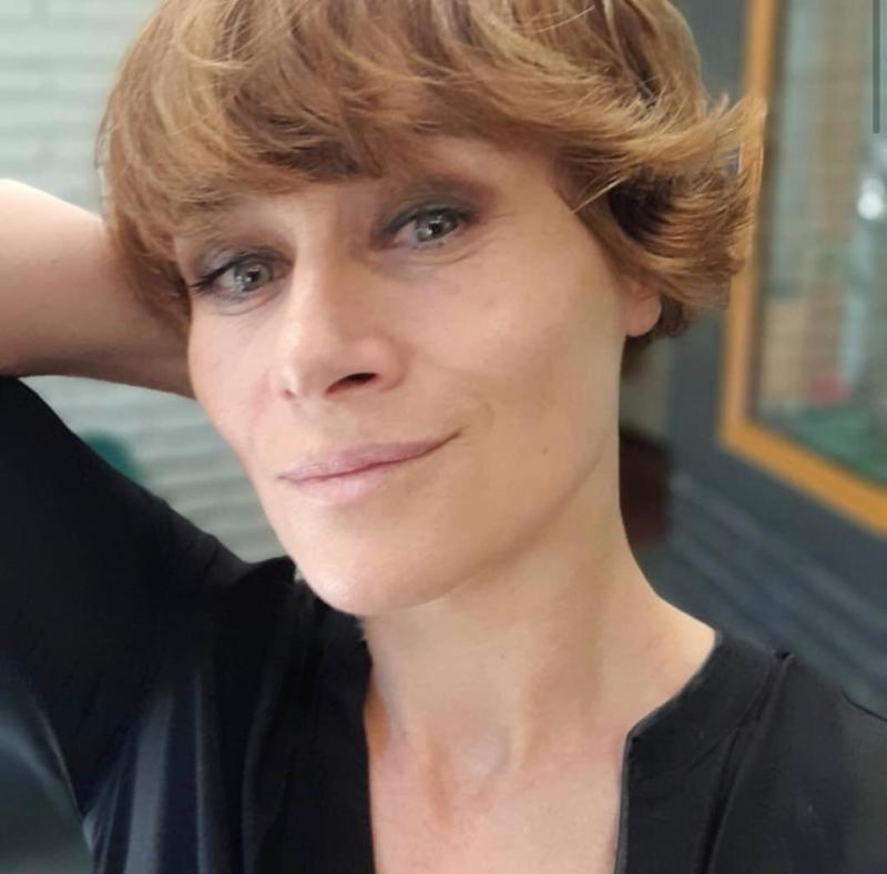 “Chao pelolais”: Amaya Forch impacta con su cambio de look