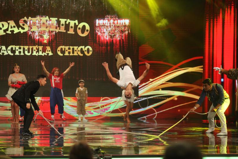 Pastelito y Tachuela Chico