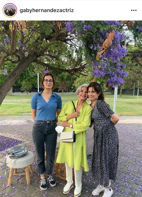 ¡De alto impacto! Hija de Celine Reymond parece su hermana