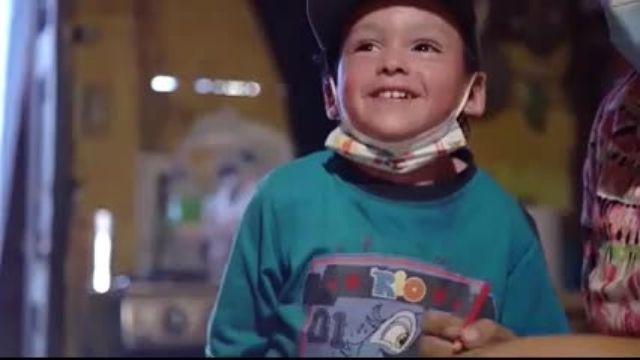 Hites cumplió el sueño de navidad del pequeño Cristóbal