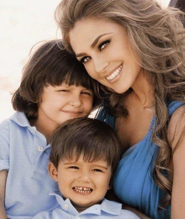 Hijo de Luis Miguel sorprende con video cantando