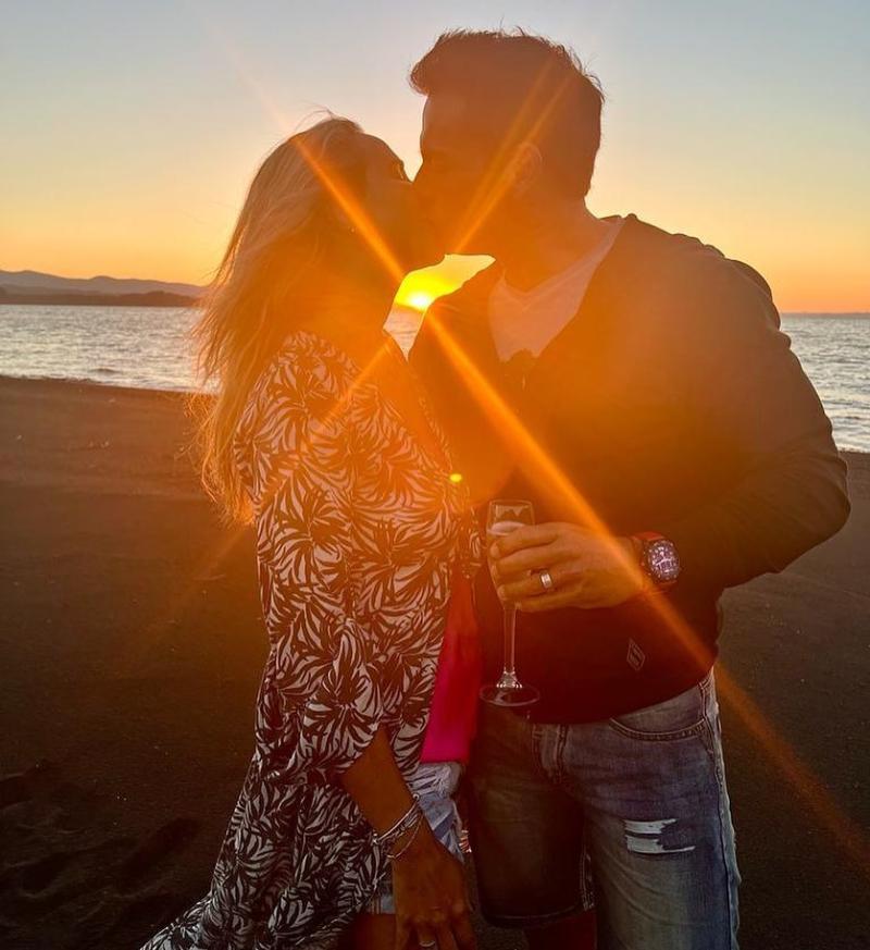 Cristián de la Fuente y Angélica Castro celebran 20 años de matrimonio