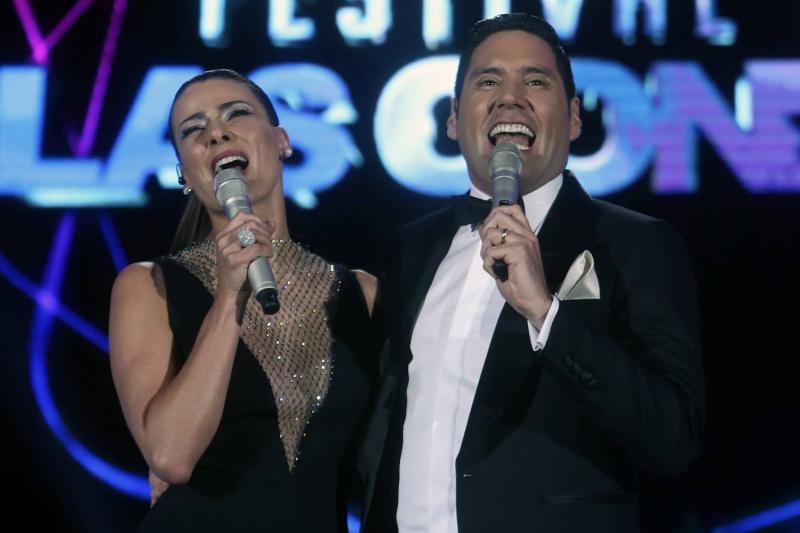 Los looks de los animadores en la historia del festival