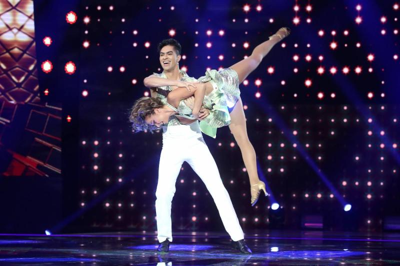 Blanquita Nieves se lució al ritmo de “Salsa con coco”