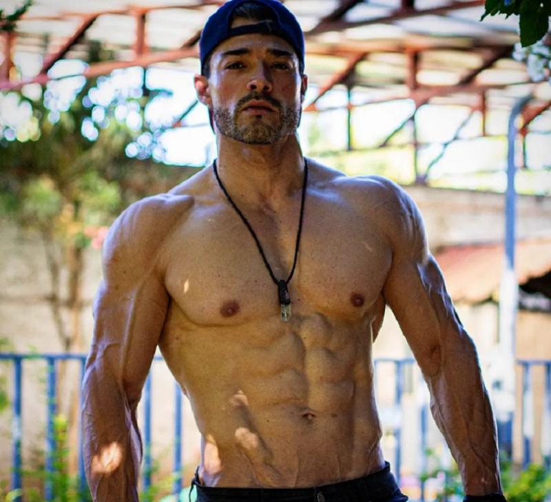 Morrison de “Mekano” trabaja de salvavidas en Talagante