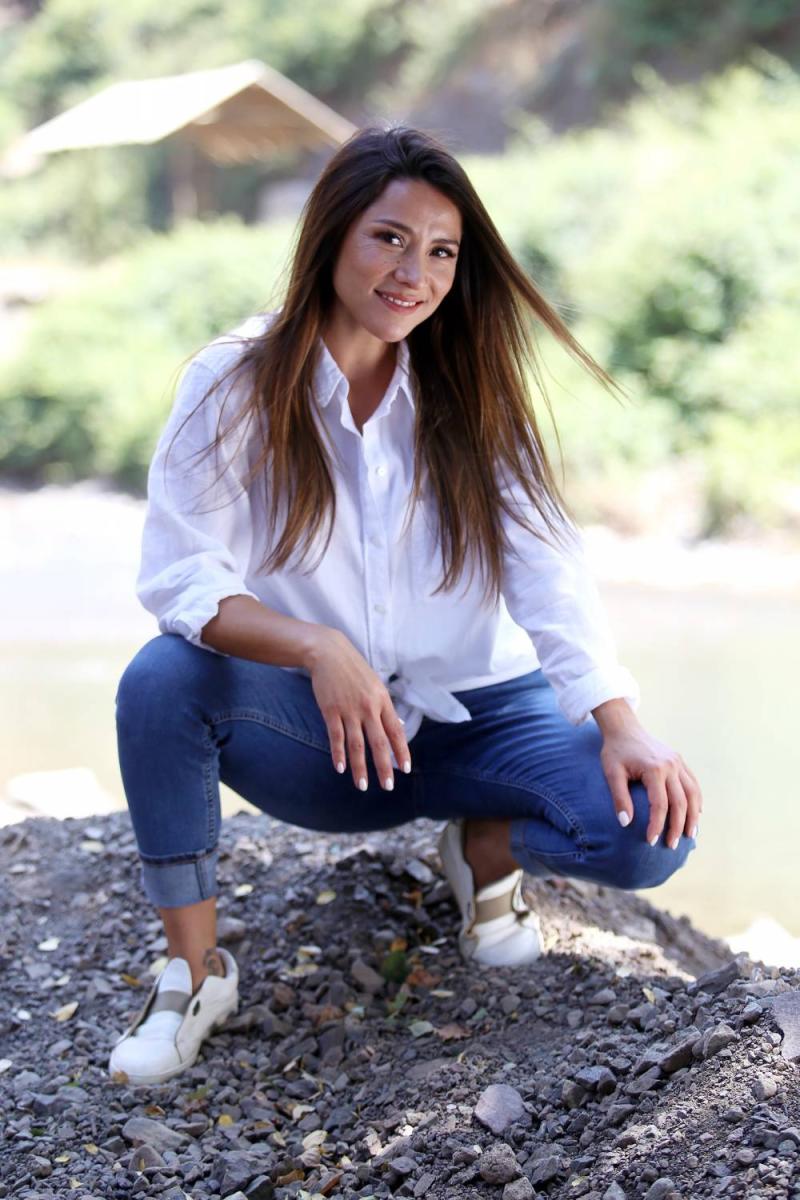 “Somos Caleta”: El nuevo programa cultural conducido por Loreto Aravena