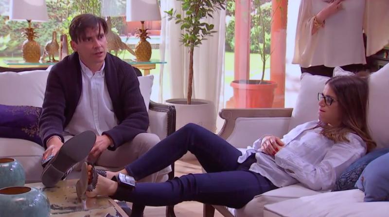 Capítulo 125 / Laura y Gaspar tienen problemas con la policía