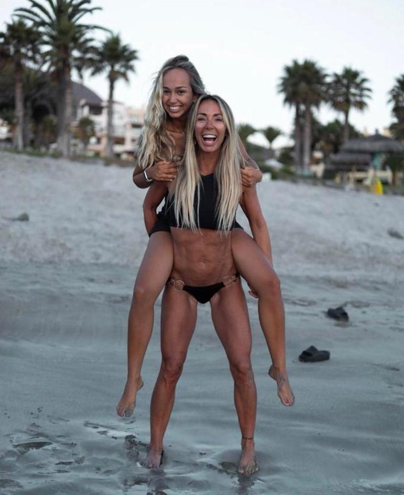 “Iguales”: Macarena Ramis celebra los 18 años de su hija clon