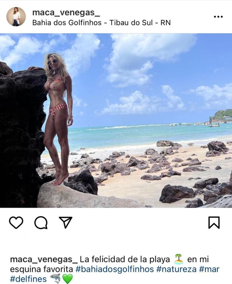 Macarena Venegas impacta con bikinazo a sus 45 años