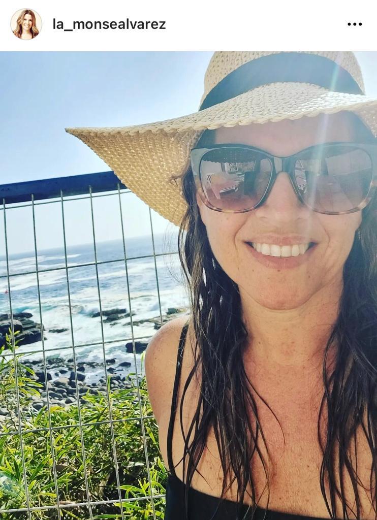 Monserrat Álvarez revela contagio Covid con foto playera