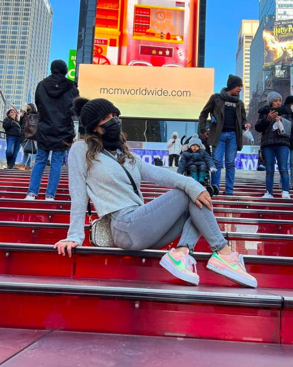 Fran Undurraga desafía el frío desde Nueva York