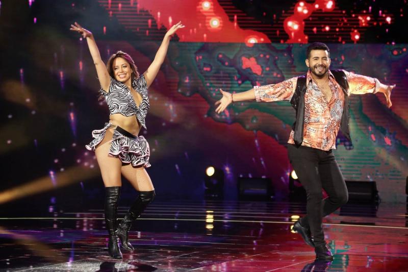 Al ritmo de la cumbia: Por fin Leticia Zamorano y Hernán obtuvieron una nota superior a seis