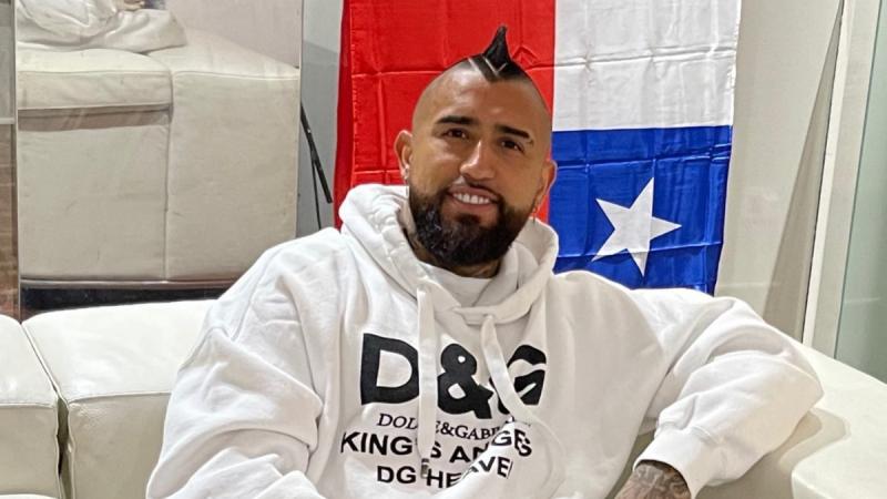 "Está viejo": Arturo Vidal estrena llamativo nuevo look