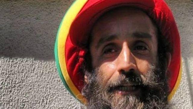 Autorizan a Dago Pérez poder mantener su vestimenta y comida vegetariana en la cárcel