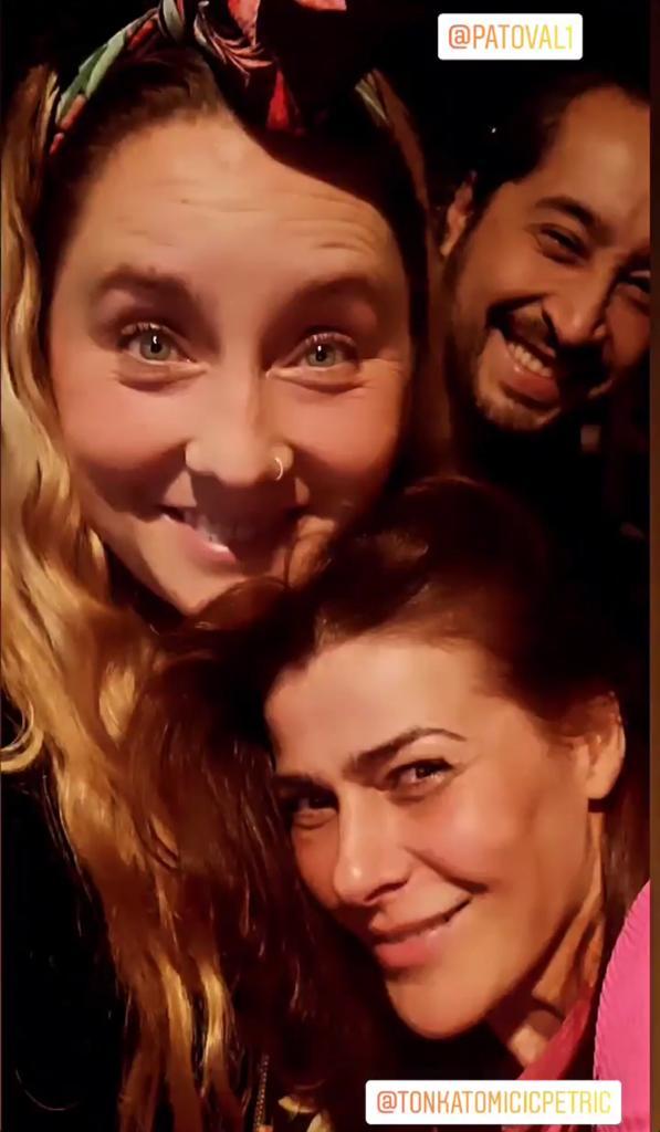 La noche de karaoke de Tonka y sus ex compañeros de “Bienvenidos”