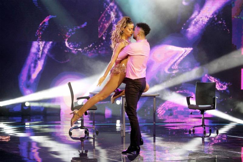 Sergio Lagos explotó de risa: La particular parada de carros de Karen Connolly a Fran