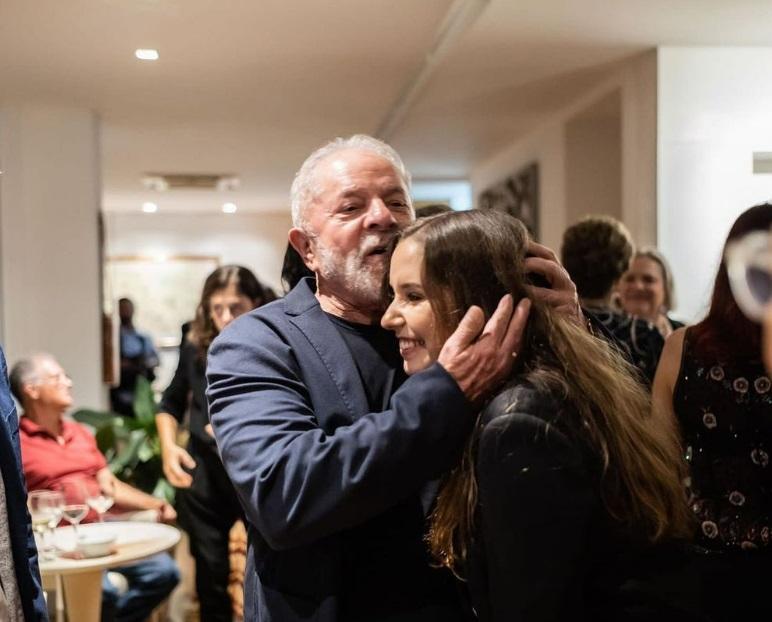 El “fail” de Karen Doggenweiler al celebrar logro de su hija mayor