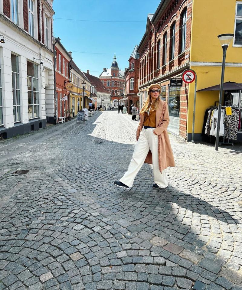 Carolina de Moras deslumbra con su estilo en Europa