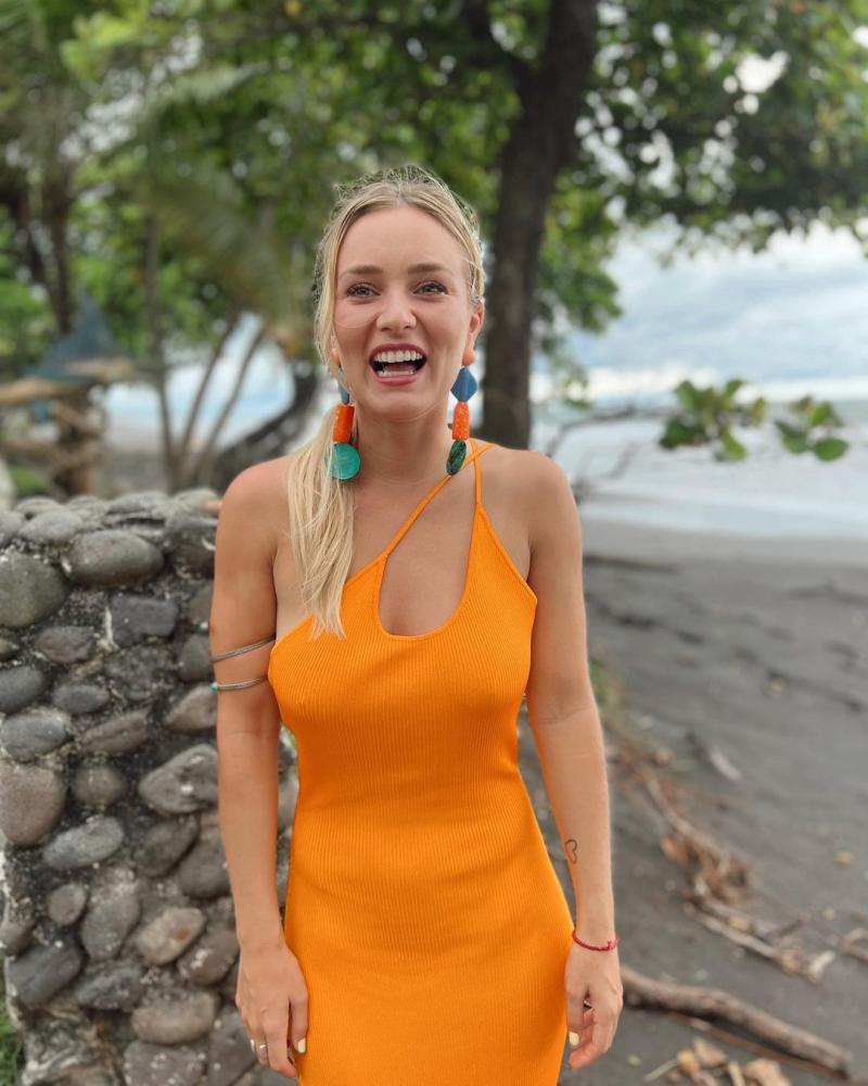 “Te pasas”: Kika Silva saca aplausos con sus looks en Costa Rica