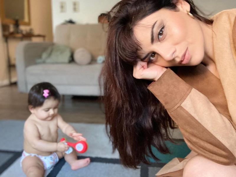 Kathy Contreras se muestra al natural y con ojeras