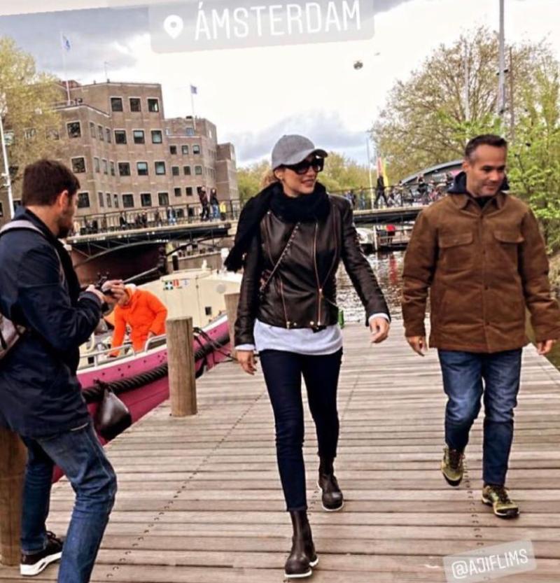 Carolina de Moras deslumbra con su estilo en Europa