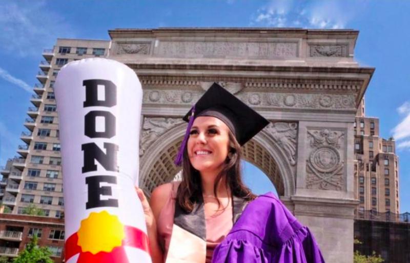 "No tenía otra opción": Joven vende sus óvulos para pagar millonaria deuda universitaria