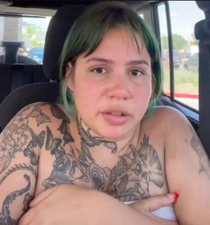 mujer dejó su tatuaje a medias