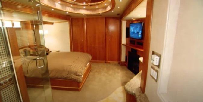 Conoce la extravagante casa rodante con la que Leonardo DiCaprio evita los hoteles