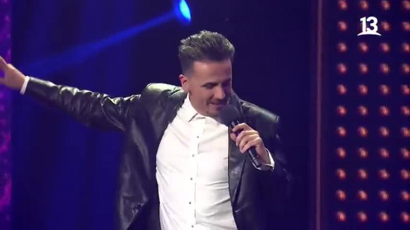 Al estilo Elvis Presley: Sergio Lagos se la jugó al intentar imitar icónico paso de baile