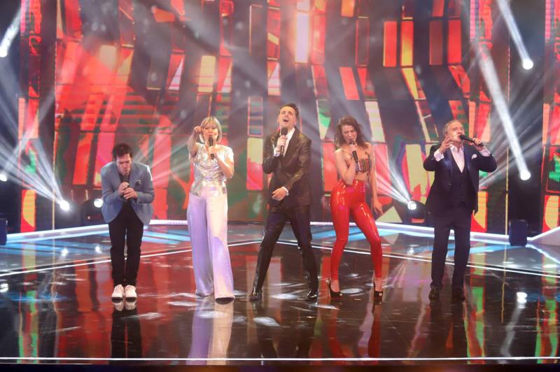 Miembro de "Los Tachuelas" sorprendió con destacada presentación de Vicente Fernández