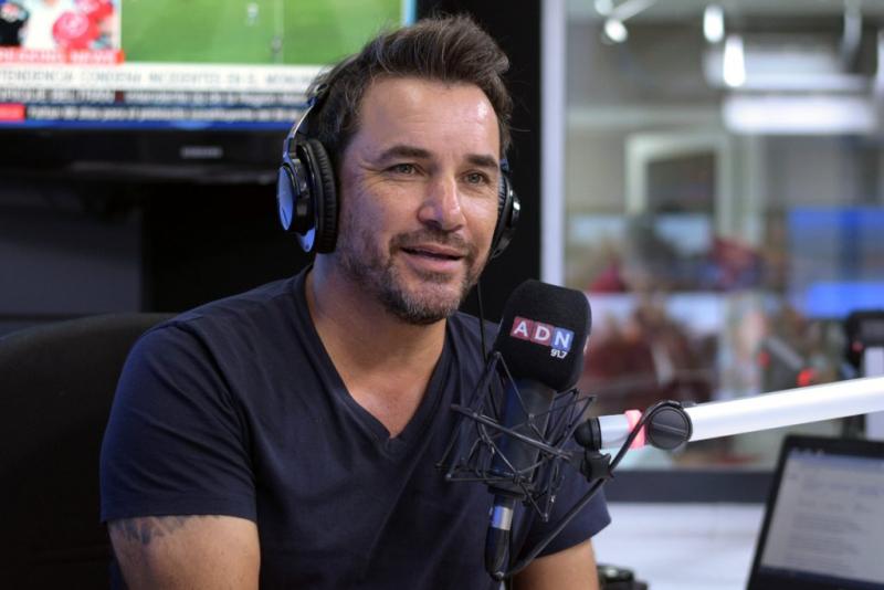 Douglas se lanza con todo en contra de Raquel Argandoña