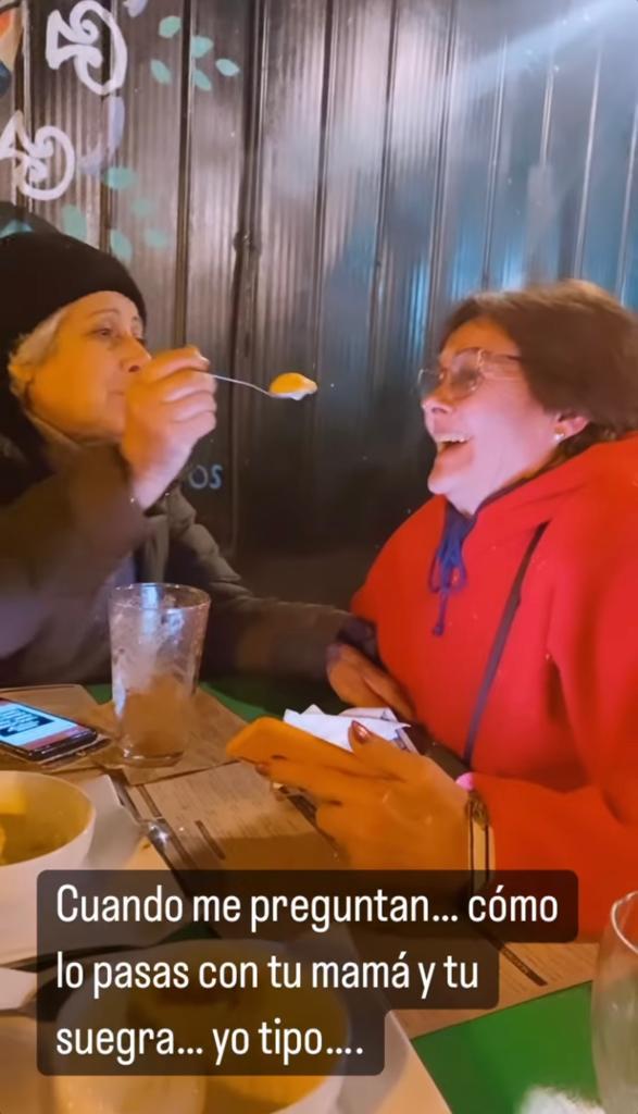 La mamá de María José Quintanilla y su consuegra