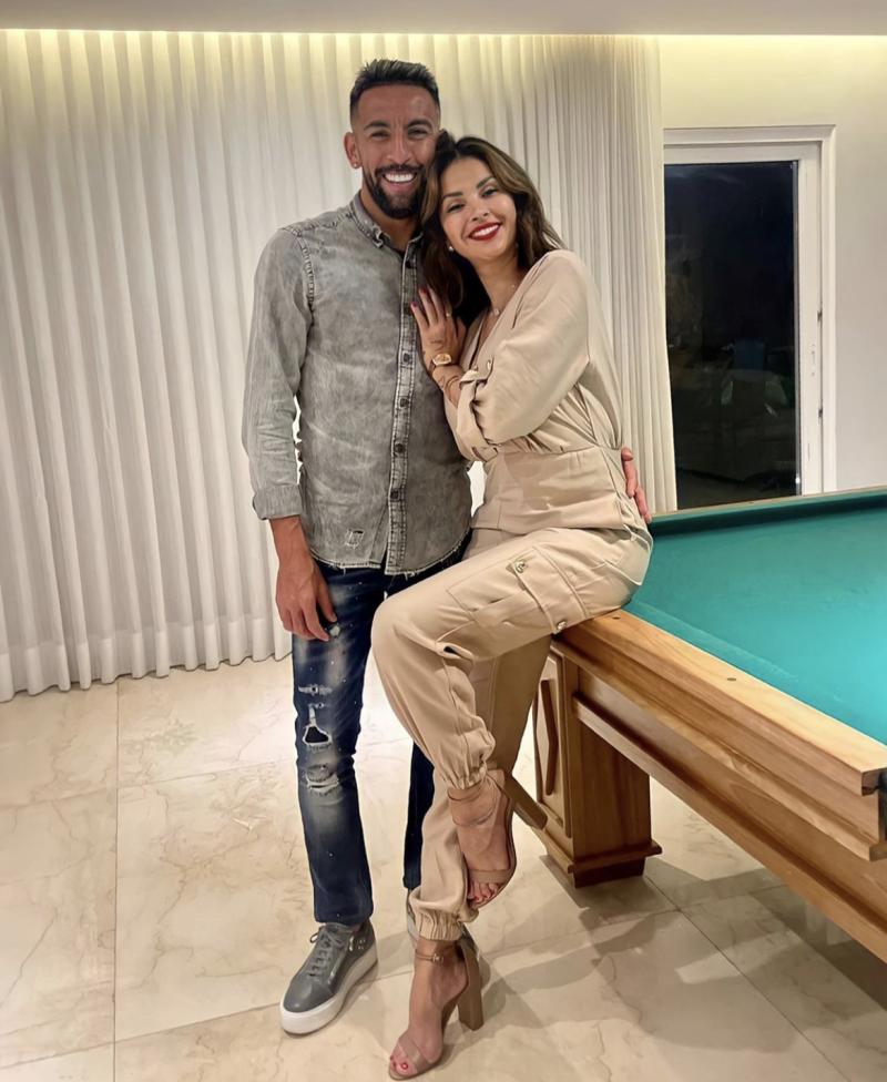 Mauricio Isla y Thati Lira