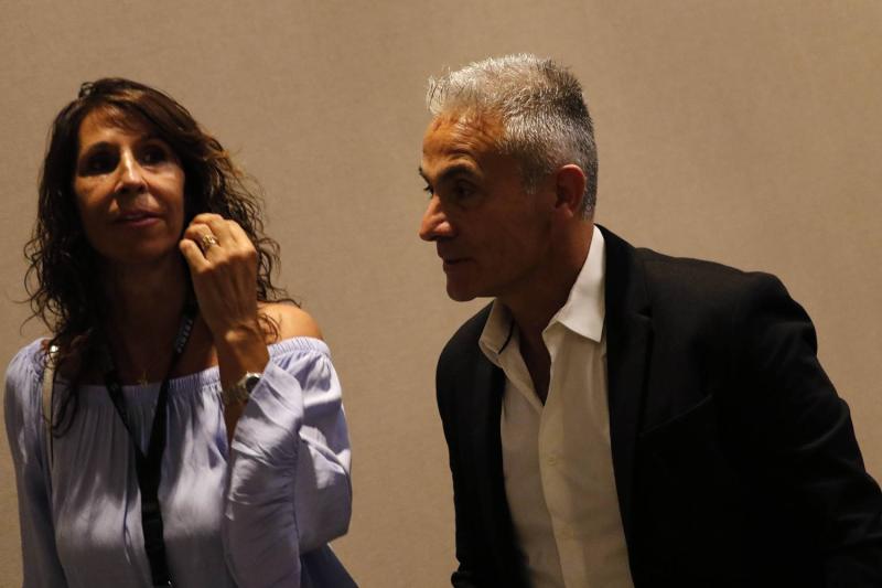 Juvenal Olmos volvió a vivir con su mamá a los 59 años