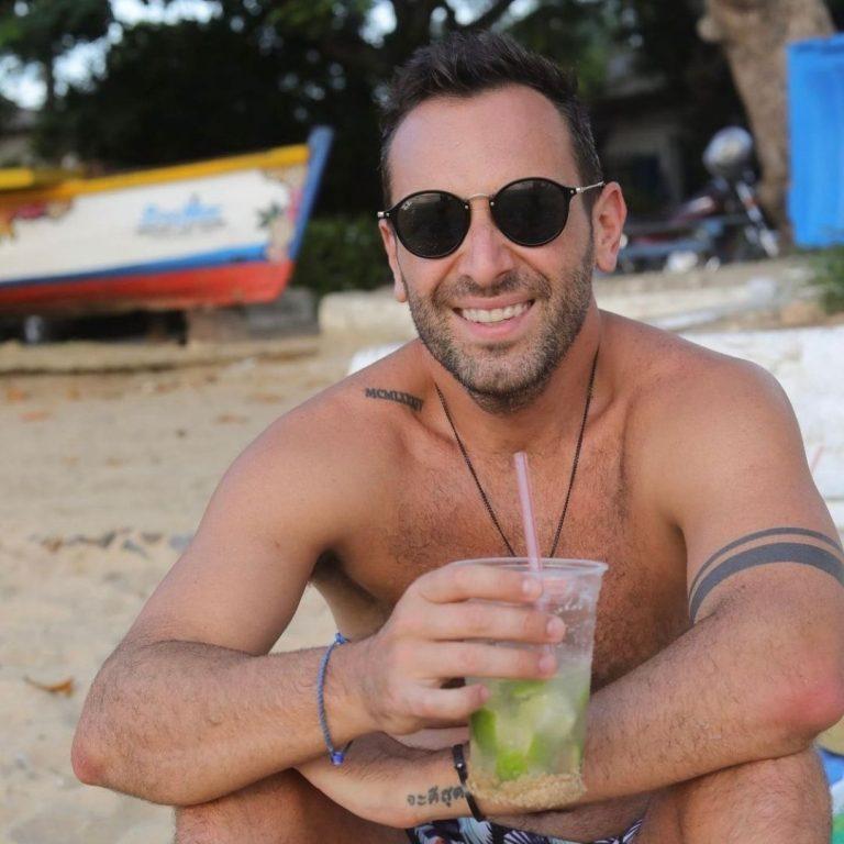 Vanesa Borghi se muestra a los besos con nueva pareja