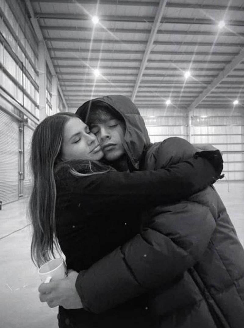 Benjamín Vicuña responde a curioso comentario de China Suárez