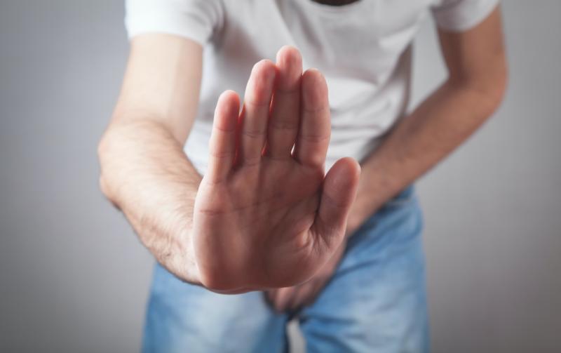 Mi pareja tiene dificultad para mantener la erección: ¿cómo le ayudo?