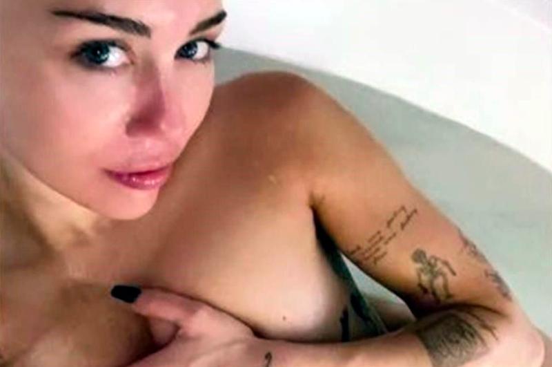 Del body positive a los mensajes de cumpleaños: famosas se desnudan como forma de expresión