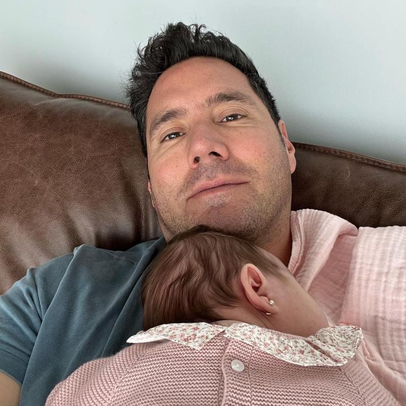 Pancho Saavedra critica falta de postnatal para hombres