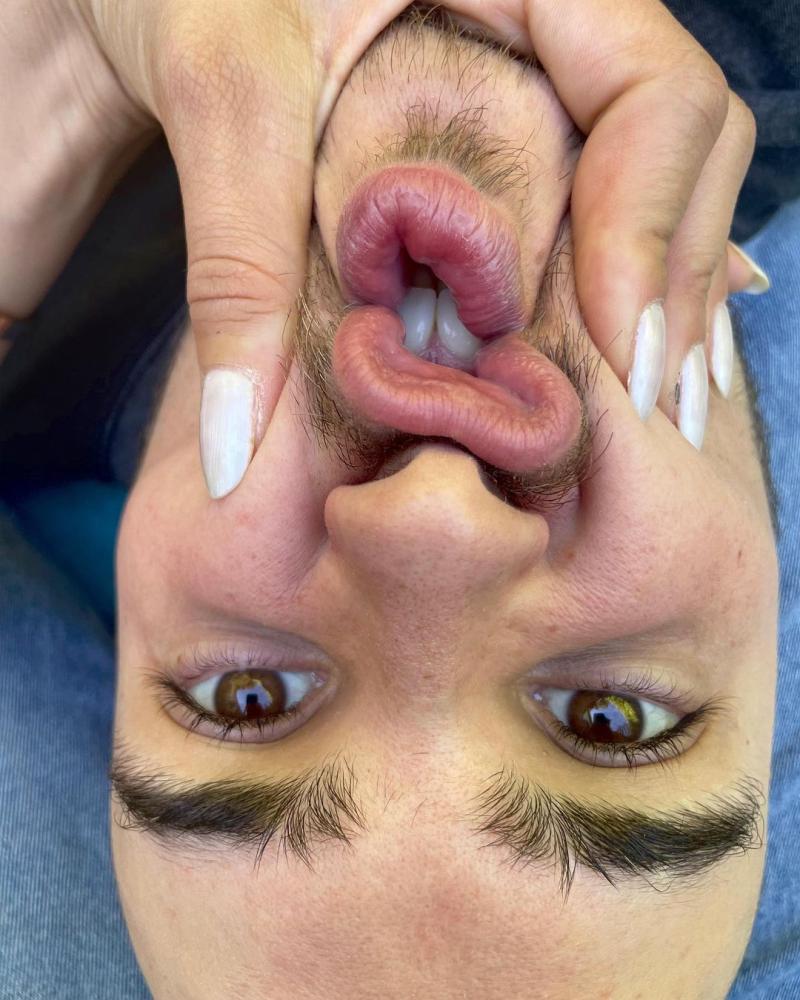 Augusto Schuster fue troleado por fotos con su polola