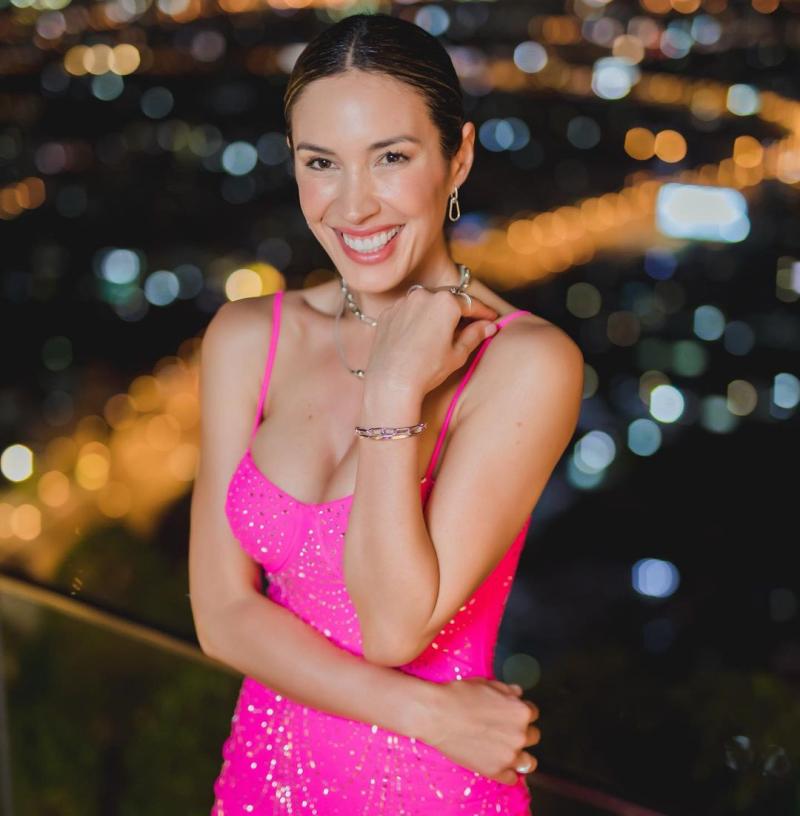 Vanesa Borghi deslumbró con look a lo Barbie