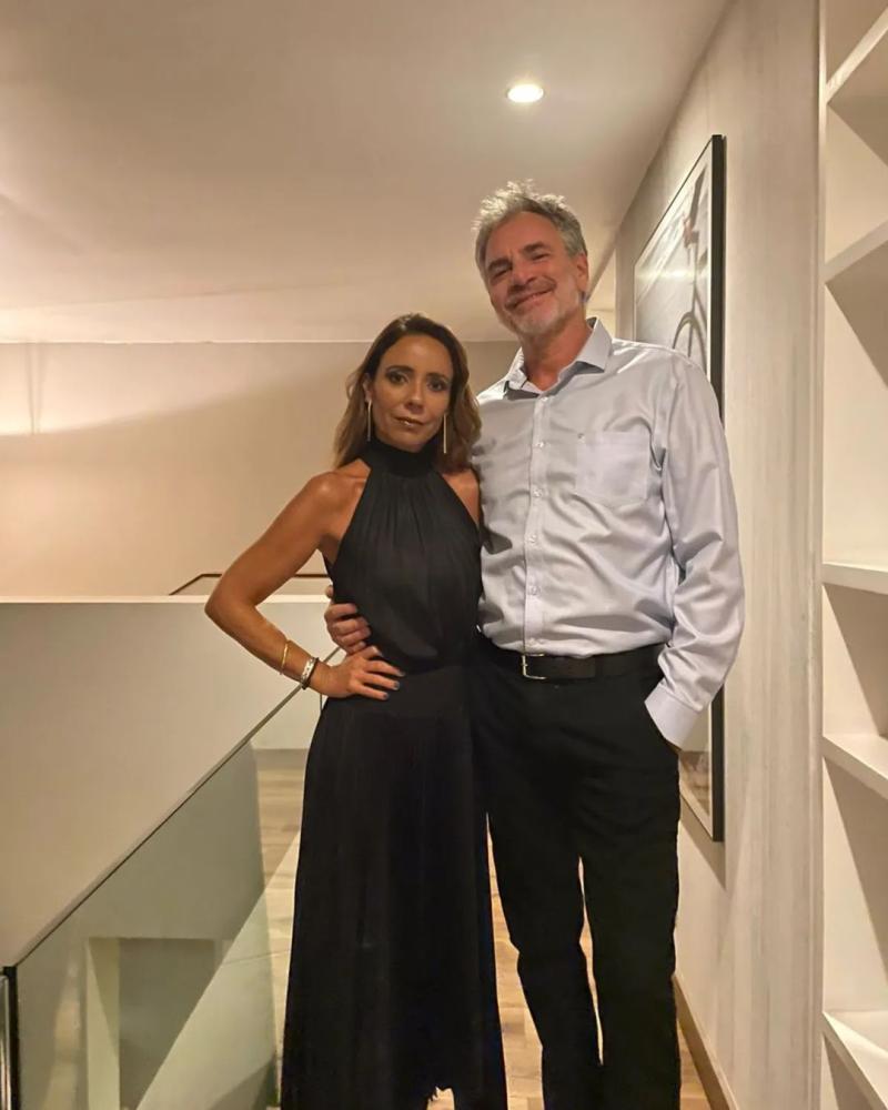 Álvaro Rudolphy y Catalina Comandari encantaron con sus looks