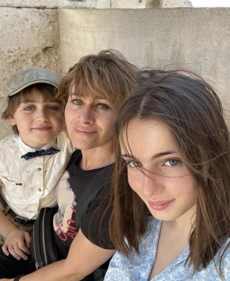 Alonso, Amaya Forch y Julieta de vacaciones en Europa